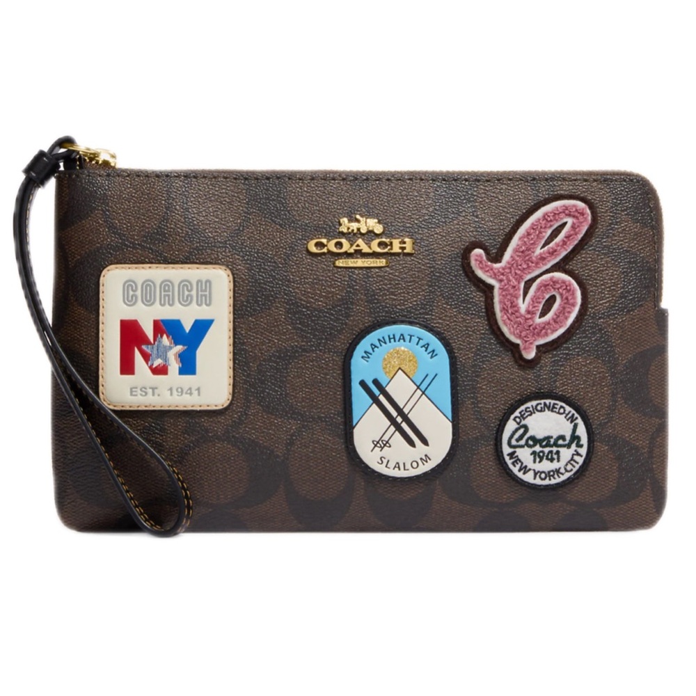 🆕 Large Corner Zip Wristlet In Signature Canvas With Ski Patches